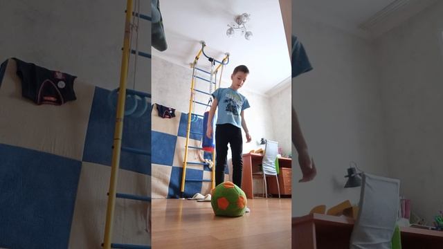 финты которые помогут вам в играх ( в футбольных играх)