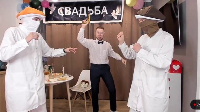 У папы 🍄 и эль пенчо был бой папа гриб проиграл в 1 раунде и схавал перец чили🌶 смотреть онлайн
