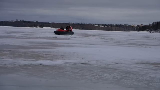 RAF HOVERCRAFT - ILMATYYNYALUS смотреть онлайн
