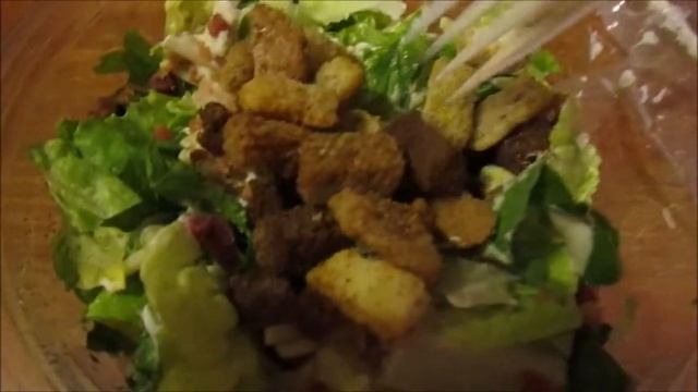 Taylor Farm Caesar Salad With Bacon & Chicken смотреть онлайн