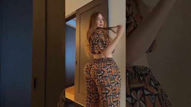 BIG BANK | Plus Size Curvy Model | Karol Santiago | Link In Description