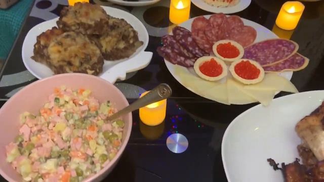 Наш новогодний стол.