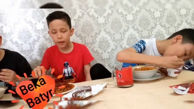 Рамен лапша горький попробуйте вкусный!😂😂😂 смотреть онлайн