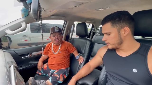 LEÔNCIO DÁ EM CIMA DE PILILIU E ELE FICA IRRITADO | PILILIU DA RESENHA смотреть онлайн