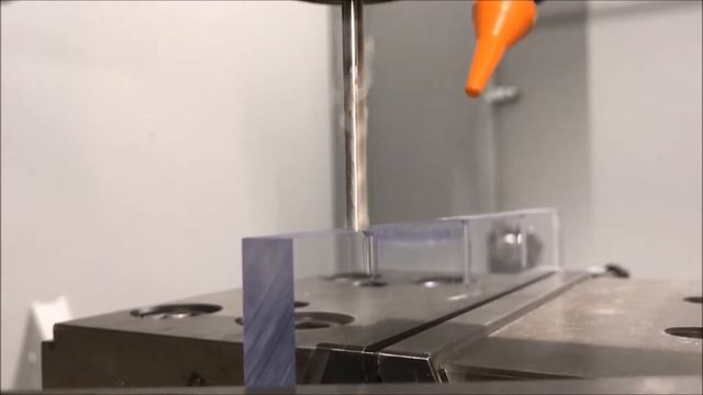 Bridgeport V1000 SIEMENS 828 - ERIKS смотреть онлайн