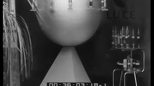 I Mostra delle essenze e dei profumi смотреть онлайн