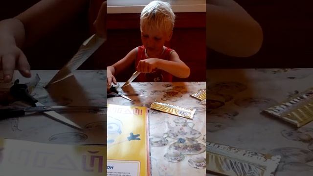 Карточки и альбом Гадкий я-3. Получаем при покупке больше карточек! смотреть онлайн