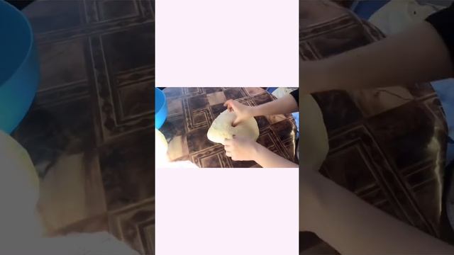 Пирожки дрожжевые.