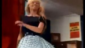 Бриджит Бардо танцует мамбо