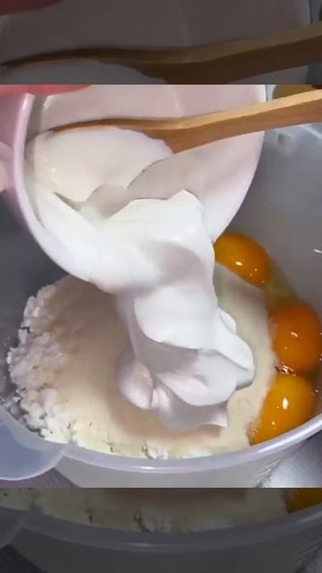 Творожная запеканка, как в детском саду 🤤Cottage cheese casserole, like in kindergarten смотреть онлайн