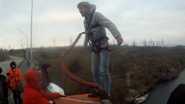 Прыжки с Арочного моста в Запорожье с "EA team" - 16 ноября 2014 смотреть онлайн