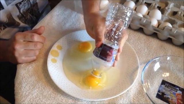 Best how to separate egg white from egg yolk using a bottle (easy way) смотреть онлайн
