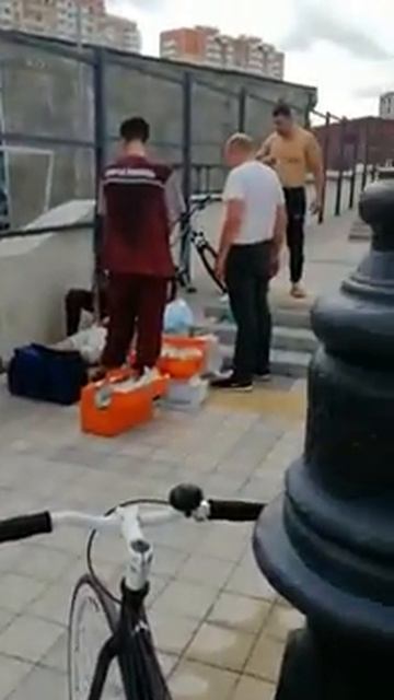 В Новороссийске мужчина умер после падения с велосипеда 22 07 смотреть онлайн