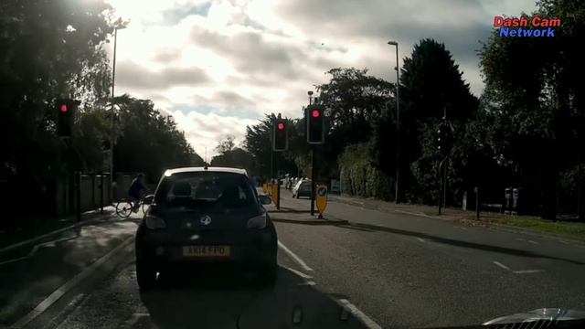 UK Dash Camera Compilation 22nd Sept 18 Bad Drivers, Crashes & Close Calls смотреть онлайн