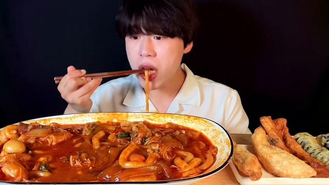 SUB)마라떡볶이 먹방 asmr 마라탕과 떡볶이가 합체!!! Malatang Tteokbokki MUKBANG смотреть онлайн