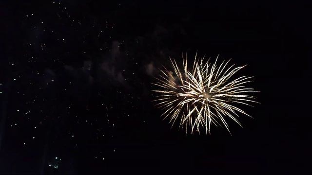 Салют ко дню нефтяной и газовой отрасли 2022 - СургутНефтеГаз