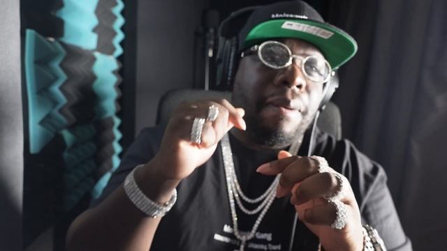 Best Ring To Wear With Your Tennis Chain: 5mm Double Row Moissanite Ring