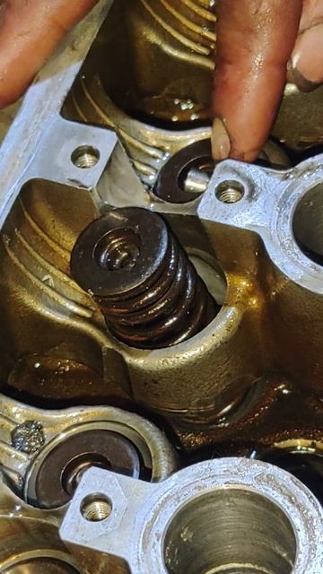 Toyota Vitz head repair смотреть онлайн