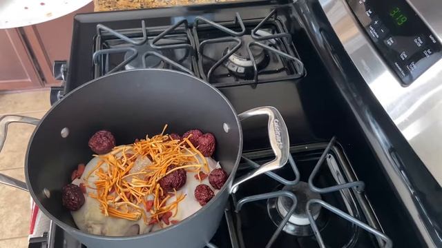 Hướng Dẫn Nấu Gà Hầm Nấm đông Trùng Hạ Thảo.Tăng Cường Hệ Miễn Dịch Mùa COVID #Tuan Nguyen Vlogs US