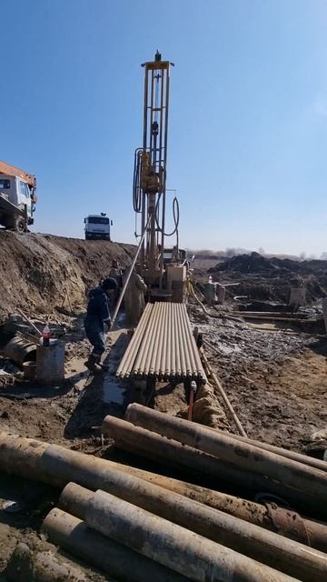 Бурение скважин на воду. Посёлок Кайнар. Глубина 210 метров