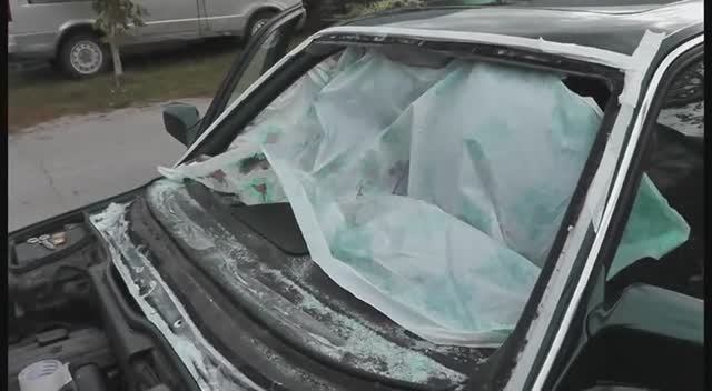 Замена лобового стекла автомобиля на примере BMW E34 Как вырезать и вклеить лобовое стекло. смотреть онлайн