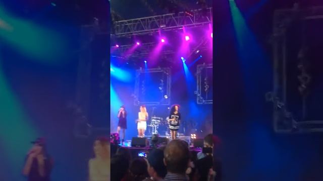 Braveheart-Neon Jungle (Isle Of Wight 2014) смотреть онлайн