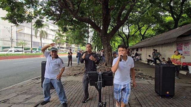 Livin' La Vida Loca - Siegfred Miranda, Nestor Roniel Torres, Jeffry Dumagpi смотреть онлайн