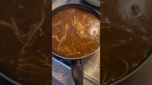 Азиатский суп с грибами Эноки и креветками с мисо пастой