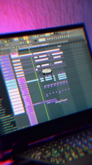 👩🏻🎹 I sampled an ig singer #Shorts смотреть онлайн