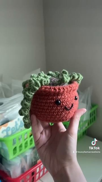 Learn to crochet with beginner crochet kits - meet my small business смотреть онлайн