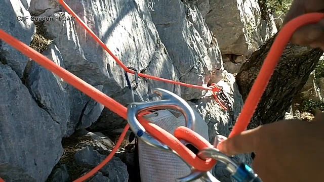 TUTO canyon NIV2 - pirana смотреть онлайн