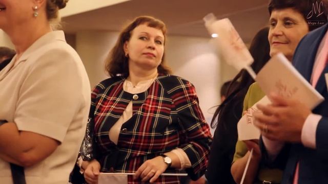 мегалюкс смотреть онлайн