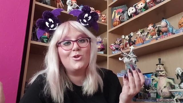 MASSIVE DISNEY MAGIC MAIL! HALLOWEEN! 💜🖤 VERY Emotional! Thank You SO Much Catrin! 🎃🧡