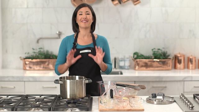 How to Make Stew in the Calphalon Pressure Cooker | Williams-Sonoma смотреть онлайн