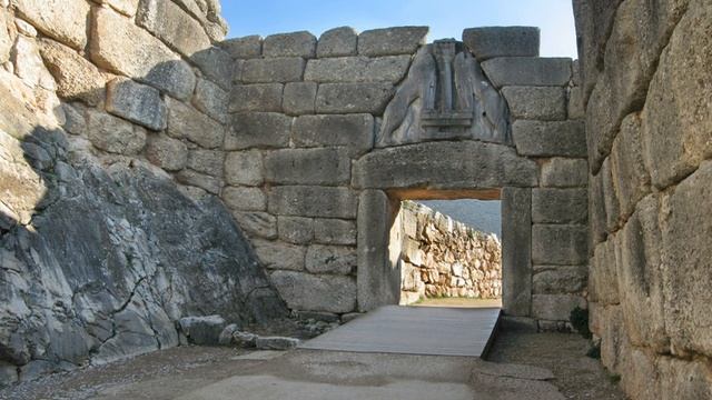 Lion Gate | Wikipedia audio article смотреть онлайн
