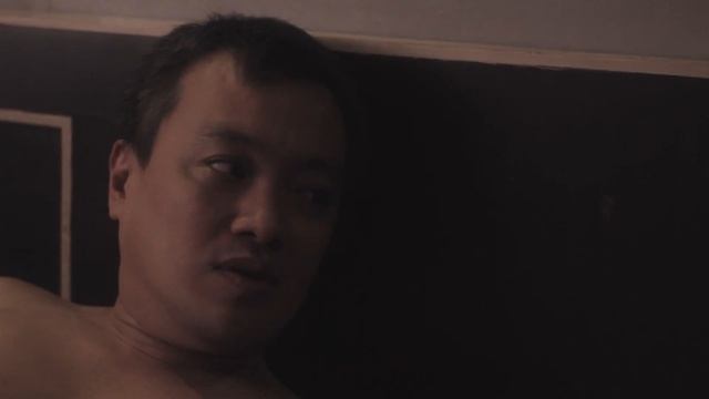 ROOM 143 смотреть онлайн