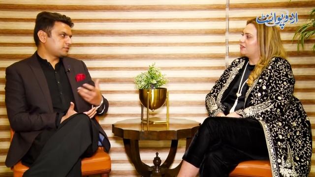 Pehli Woman Pakistani Property Dealer Attiya Liaqat - 4 Saal Me Billions Ke Contract Hasil Kar Liye смотреть онлайн