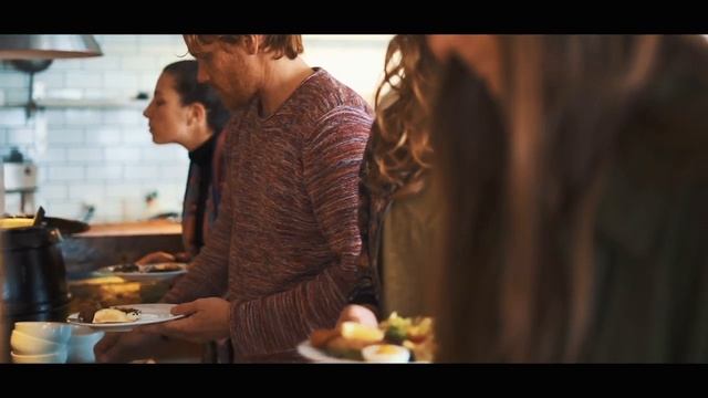 Surfers Lodge Peniche - Family Pack смотреть онлайн