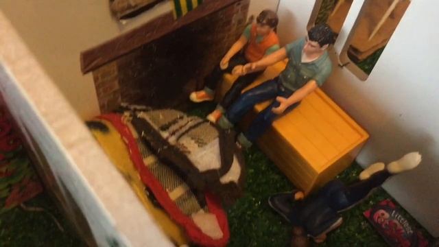 Обзор Конюшни смотреть онлайн