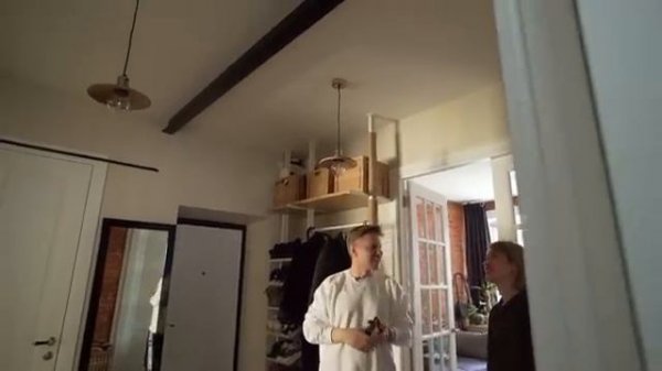 СТАЛИНКА НА ПРЕСНЕ Ванная с окном Кирпичная стена Квартира Юлии Кемпель Рум Тур