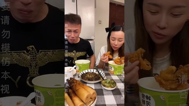 couple food Cutest Husband and Wife Doing Funny Moments смотреть онлайн