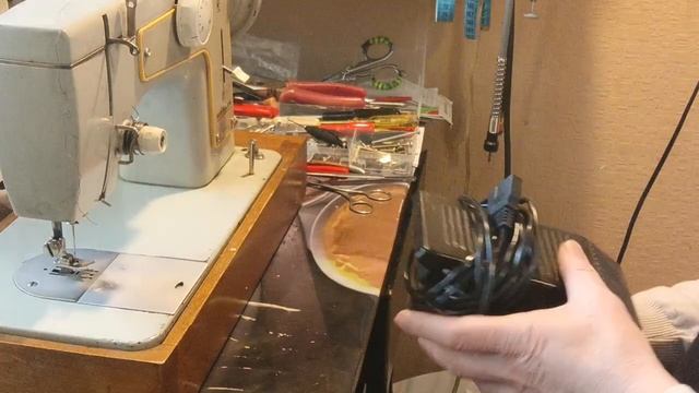 С Днем 8е Марта! Ремонт женского пуховика