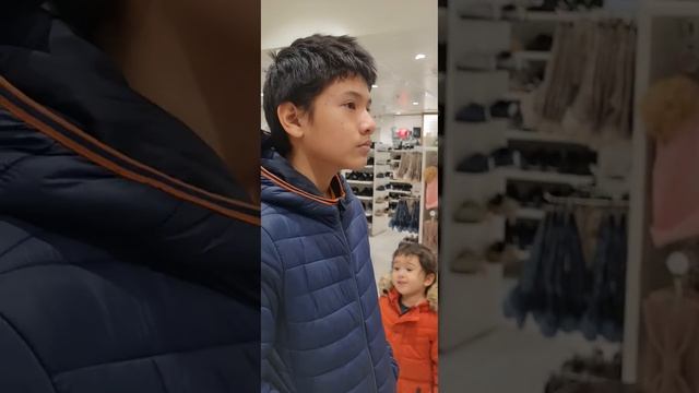 Palit new Shoes si Kuya смотреть онлайн