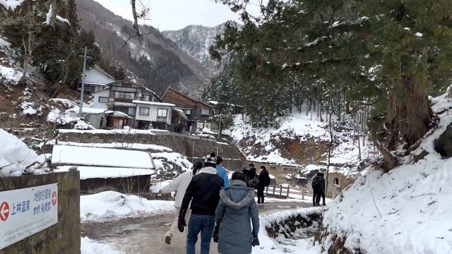 [4K HDR] Walk to Snow Monkey Park | Japan смотреть онлайн