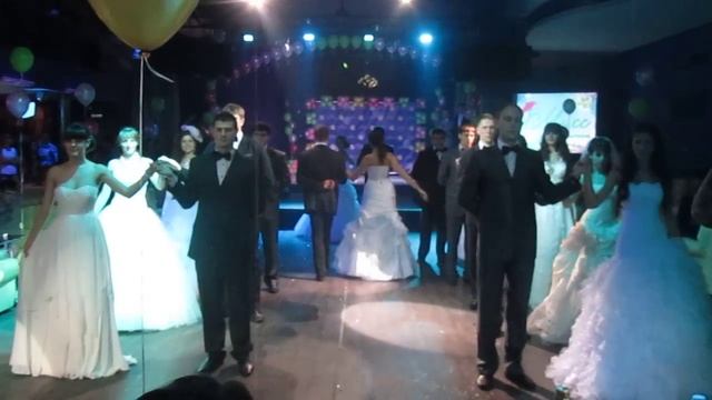 Мисс АГАУ 2013 Дефиле в свадебных платьях смотреть онлайн