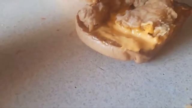 KFC Burger Whisky Cheddar Grander смотреть онлайн
