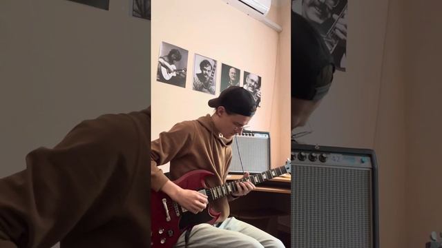 Bb#. #guitar #jazzguitar #guitarpractice #guitarsolo #jazz #guitarist #sologuitar смотреть онлайн