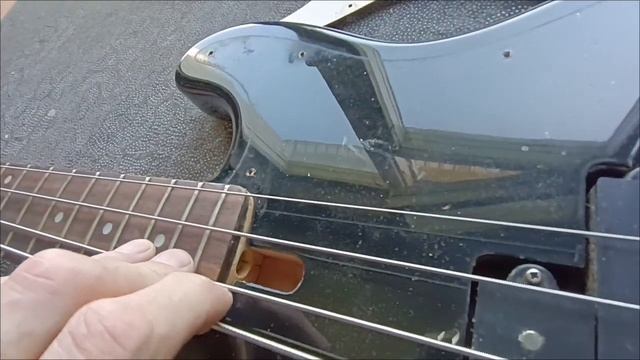 VESTER vintage precision bass (с корпусом из фанеры). Хорошо ли сделан и как звучит. смотреть онлайн