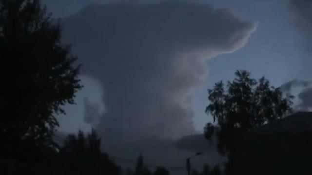 Странное облако в небе над Пермью 13.08.13 смотреть онлайн