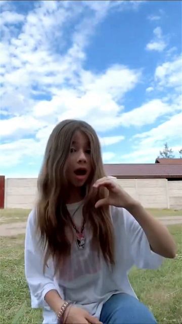 Прикольная песня и милана